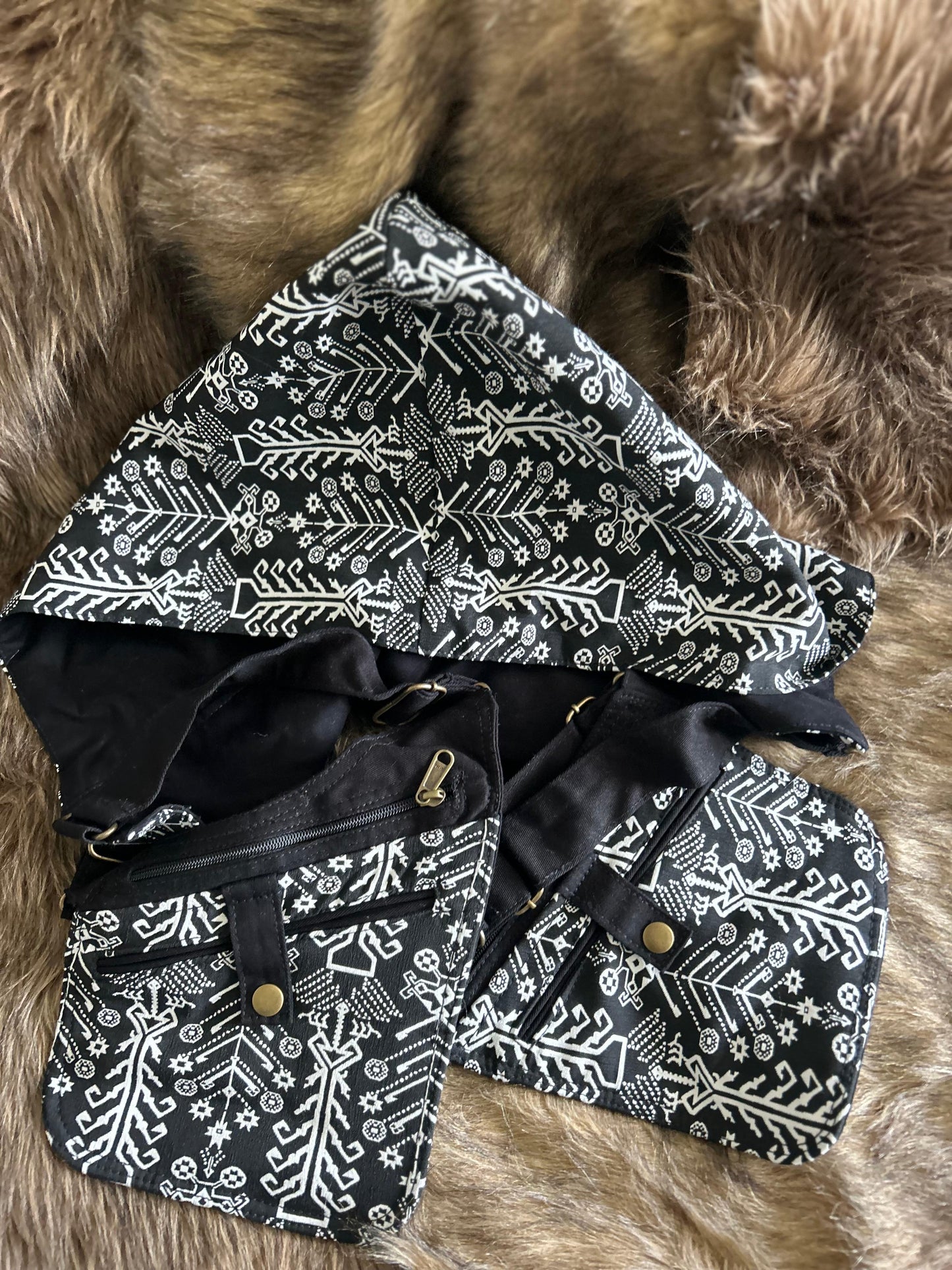 Rave Essential - Hood